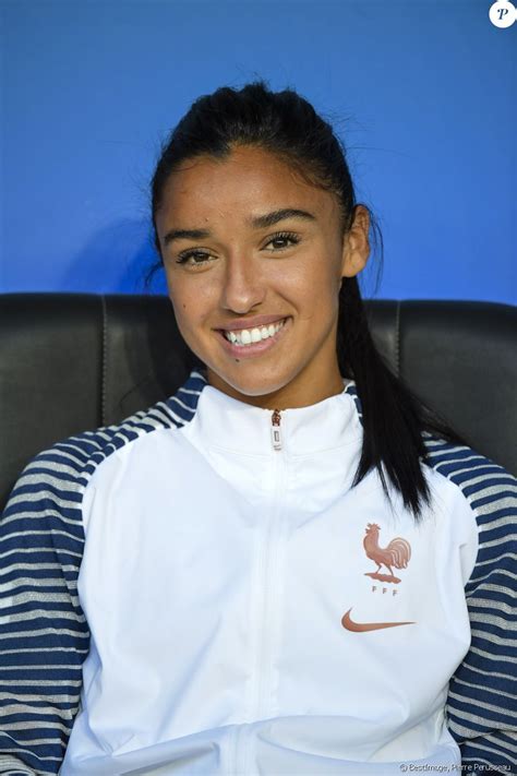 Son arrivée à l'ol, son parcours, ses objectifs et ses ambitions. Sakina Karchaoui lors de la Coupe du monde féminine de ...