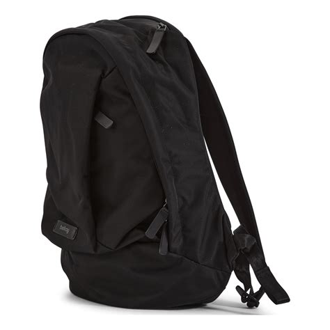 Classic Backpack Compact Black Bellroy