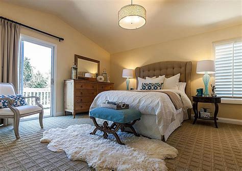See more ideas about bedroom vanity, glamourous bedroom, design. Decorate Your Glamorous Bedroom in Neutrals