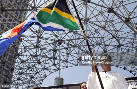Wbc No 2 Heavyweight Contender Corrie Sanders Raises The Flag Of His News Photo Getty Images