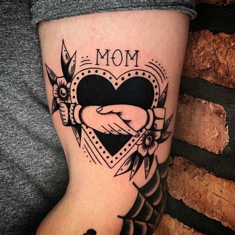 Discover 84 Black Traditional Mom Tattoo Incdgdbentre