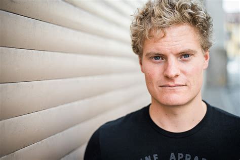 Thomas r spitzer has been rated by 3 patients.from those 3 patients 0 of those left a comment along with their rating.the overall rating for thomas r spitzer is 3.7 of 5.0 stars. POETRY SLAM ST.GALLEN # 58 - Grabenhalle St.Gallen