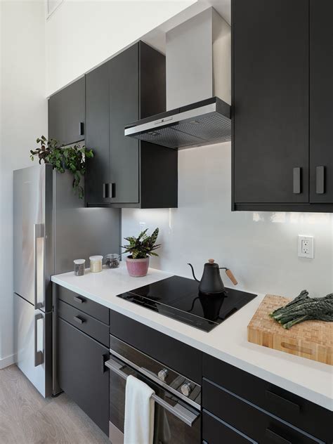Décor do dia: cozinha preta e minimalista para espaços pequenos - Casa ...