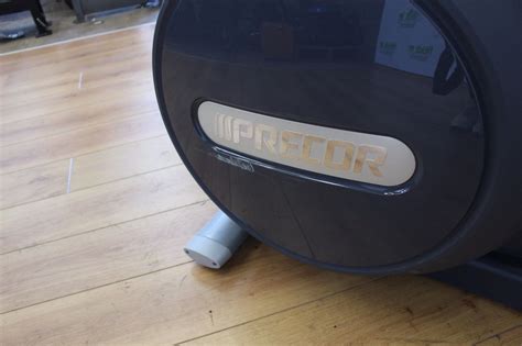 Precor Elliptical Crosstrainer Efx 885 With P80 Commercial Gym