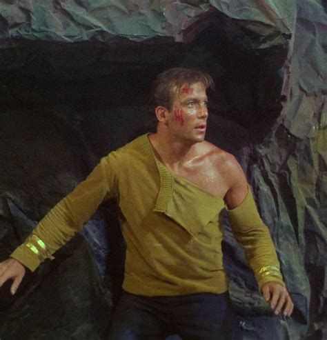 Captain James Tiberius Kirk Wshatner Trek Star Trek Star Trek Tos