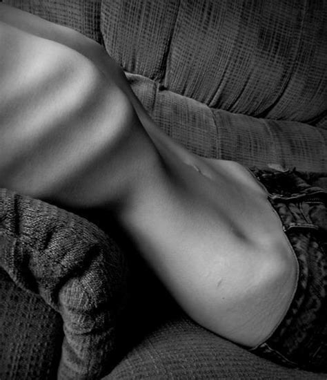 On Twitter Thinspo Ribcage Hipbones Tiny Perfection T