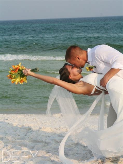56 Best Beach Wedding Poses Images On Pinterest Wedding Pictures