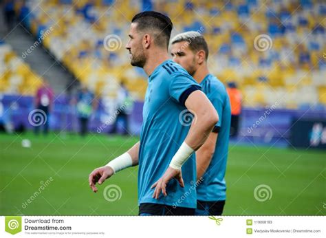Her story was eventually picked up by the kyiv post, a local newspaper, and a journalist there has offered her and her friends lodging. UEFA Champions League Final Match 2018 Editorial Stock Photo - Image of football, green: 119008193