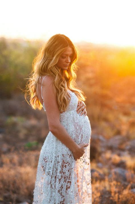 Dash Of Darling Maternity Photoshoot With Brianna Anderson Pregnancy Photoshoot Boho