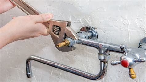 Resetting your smoke detector is a simple step that can help. Why Choosing The Right Man For Your Plumbing Work Is ...