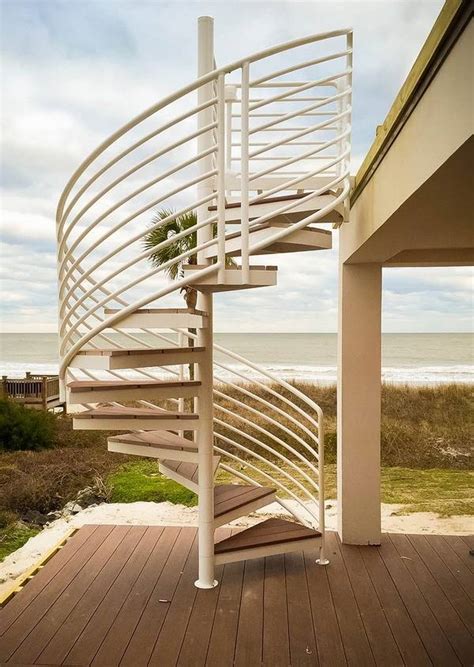 Outdoor Spiral Staircase Designs To Complement The House Exterior