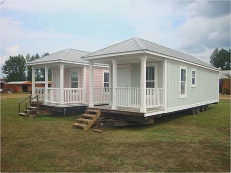 Maybe you would like to learn more about one of these? Small 1 Bedroom Mobile Homes in 2020 | One bedroom house ...