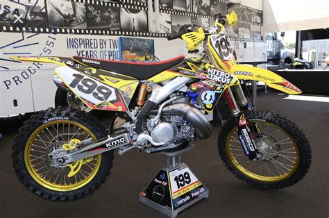 507 rob science magic in the living room t 17951. Check out Travis Pastrana's bike for tonight's race ...