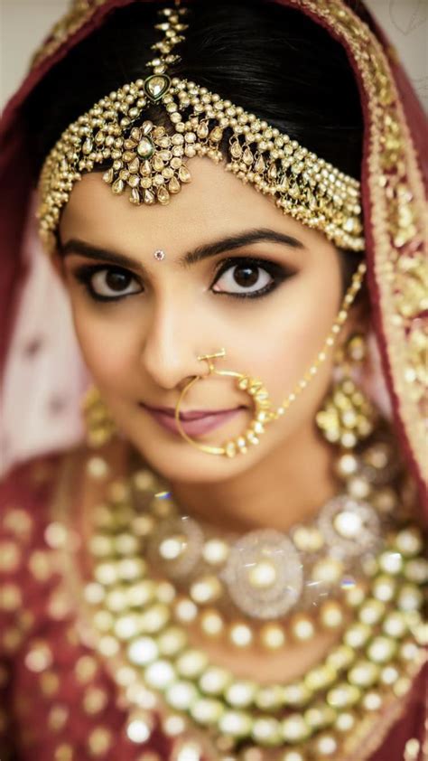 Bridal Lehenga Red Saree Wedding Desi Bride Bridal Photography Kundan Jewellery Bohemian