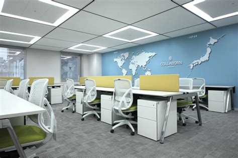 アイデアとコミュニケーションが生まれるクリエイティブオフィス｜デザイナーズオフィスのヴィス Desk Areas Modern Office