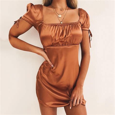 Sexy Short Sleeved Mini Dresses Bodycon Summer Dress Low Cut Short