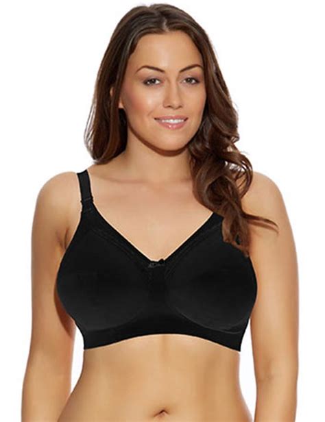 13 Best Bras For Large Breasts You Should Try Out