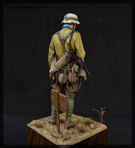 Mtsc Trench Runner Dispatch Julian Conde Tackles The Andrea Miniatures