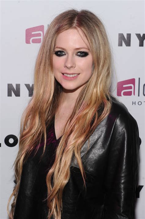 Check spelling or type a new query. Avril Lavigne Long Wavy Cut - Avril Lavigne Hair Looks ...