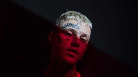 Emo Rapper Lil Peep Says His Fearless Style Is What Fashion Needs Right