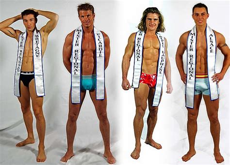 On retrouve une capsule orange et une capsules noire dans la boîte. Vote pour les 10 finalistes de Mister France 2011