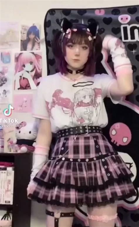 Kawaii Alt Fits Video In 2021 Pastel Goth Outfits Alternative