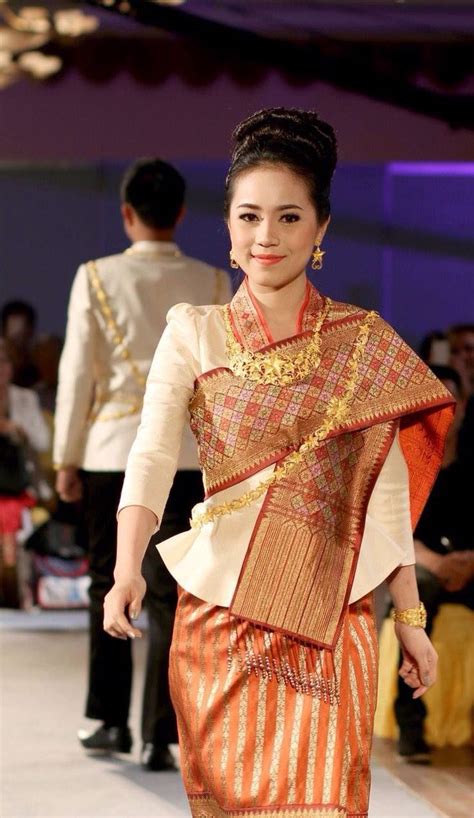 Beautiful Sinh Lao Laos Clothing Traditional Outfits National Clothes