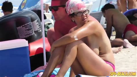 Amateur Voyeur Sexy Milfs Spy Beach Big Boobs Topless