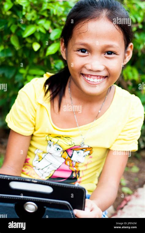 philippines girl banque d image et photos alamy