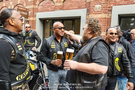 Spezialkräfte der polizei haben am frühen dienstagmorgen das duisburger vereinsheim des motorradclubs satudarah sowie wohnungen von mitgliedern der bande in duisburg und den. Satudarah - One Blood | Fotopersburo Edwin Janssen