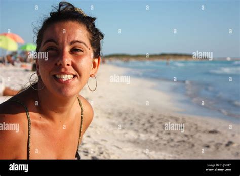 Smiling Curvy Girl Beach Hi Res Stock Photography And Images Alamy