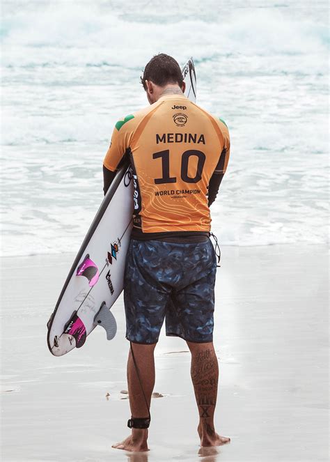 1 390 607 tykkäystä · 1 862 puhuu tästä. Gabriel Medina WSL Gold Coast Dbah 2019 (com imagens ...