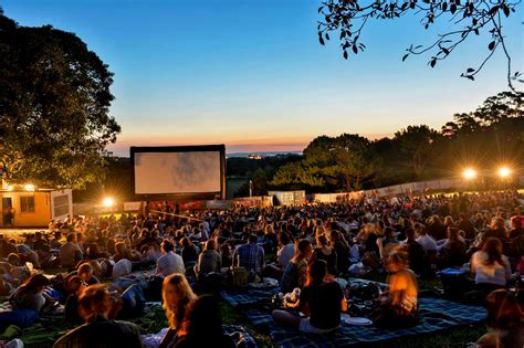 Start Your Own Open Air Cinema Business · The World Of Outdoor Movies