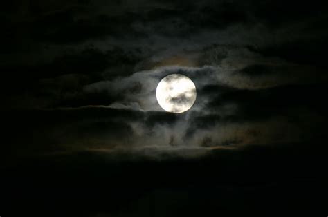 Hd Wallpaper Moon With Clouds At Night Sky Dark Black Moonlight