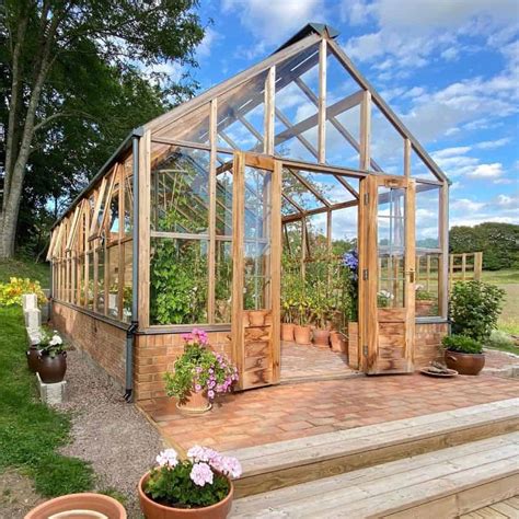 49 Creative Greenhouse Ideas For Year Round Gardening