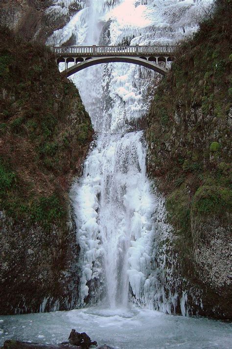 Travel Trip Journey Multnomah Falls Oregon Usa