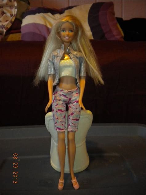 Jewel Cool Barbie I Loved This Doll She Had A Squishy Tummy And That Belly Top Not Sure How