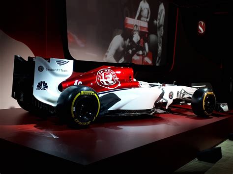 Alfa Romeo Sauber F1 Reveal Livery And Driver Line Up Team Vvv