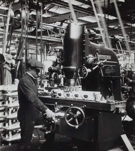 Sejarah Revolusi Industri di Inggris - ABHISEVA.ID