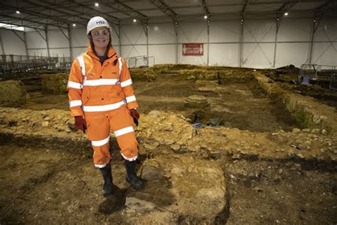 Hs2 Archaeologists Uncover Nine Centuries Of Local History In