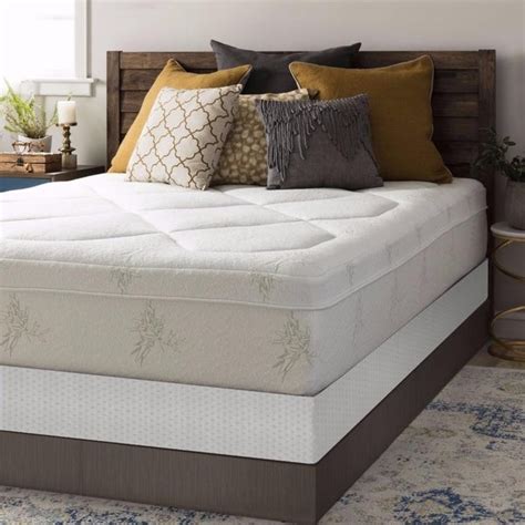As the widest mattress option, king's are the best option for couples who want maximum personal space, couples sleeping with split king: Shop California King Size Memory Foam Mattress Grand 12 ...