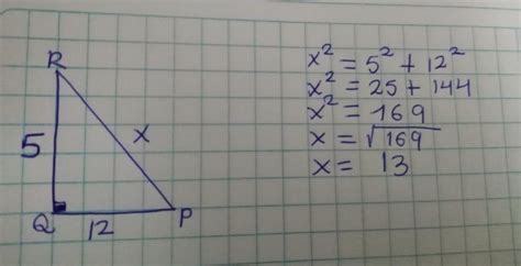 Dibuja un triángulo rectángulo PQR de tal manera que PQ 12 cm ángulo
