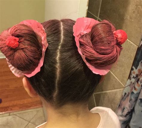 Cupcake Hair For Crazy Hair Day At School So Easy And So Cute Crazy