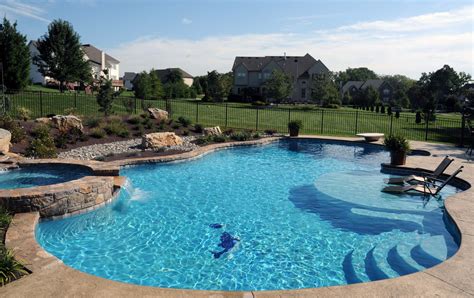 The average size home swimming pool is roughly 600 square feet, which is pretty darn big if you think about it. Inceredible Kid Swimming Pools Ideas 13 - DECOREDO