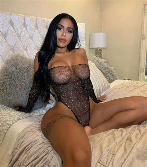 Chloe sunderland nude