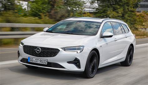 Den andra generationen av den nya opel insignia 2021 kommer att debutera den 7 december 2020. Opel Insignia 2021: así es la nueva gama de la berlina