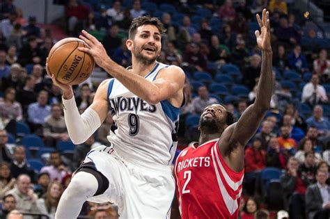 Nba Trade News Sacramento Kings Trying To Acquire Ricky Rubio From