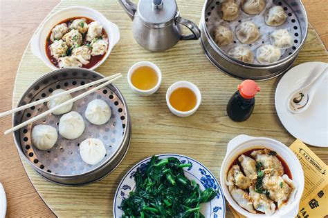 Presented in alphabetical order, these top 10 restaurants earned the highest food ratings in san francisco/bay area. 15 Best Places for Chinese Food in San Francisco - Condé ...