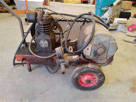 North State Auctions - Estate Classic Car and Shop Auction