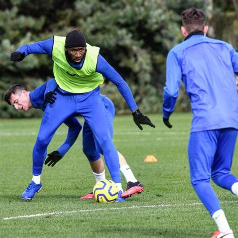 Football player chelsea fc & dfb team. Chelsea's Antonio Rüdiger leads drive to get face masks for Sierra Leone traders | CGTN Africa